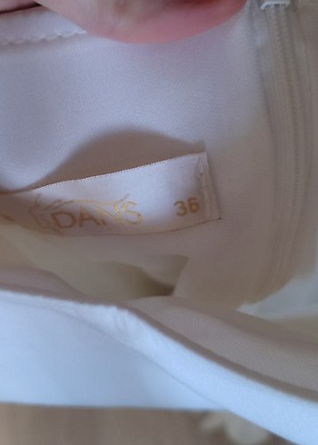 Çiçek Detaylı Mini Beyaz Straplez Gelinlik - Görsel 5