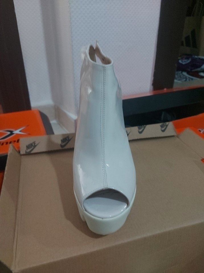 Beyaz Platform Topuklu Kadın Ayakkabı - Görsel 4