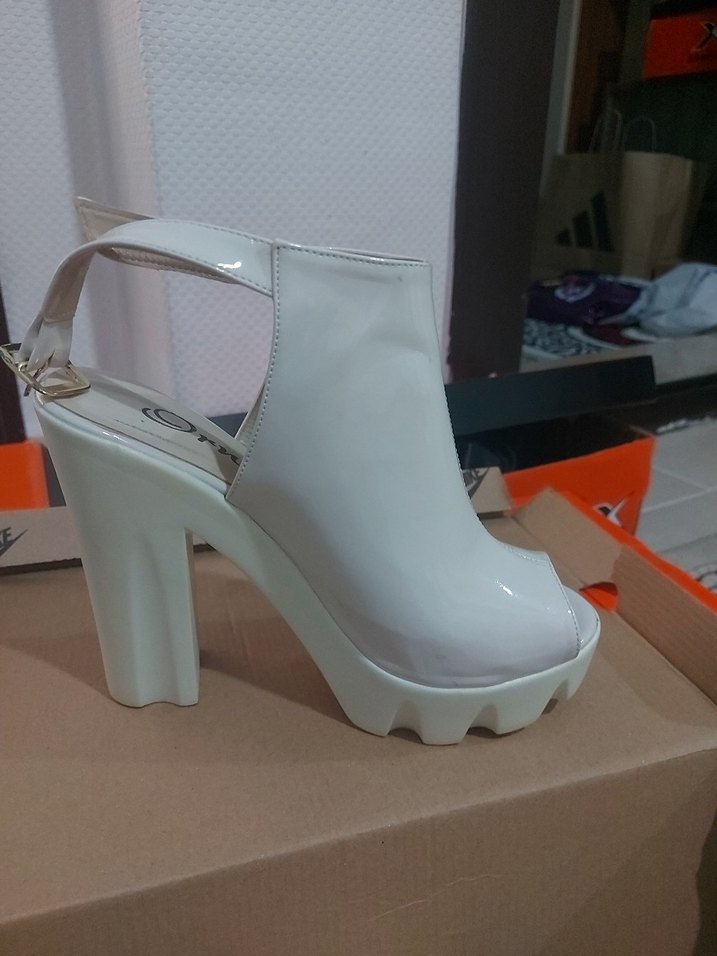 Beyaz Platform Topuklu Kadın Ayakkabı - Görsel 5