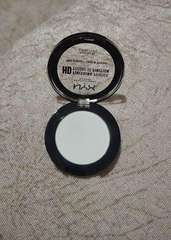 NYX Nyx HD Bitirici Pudra Bej Gri