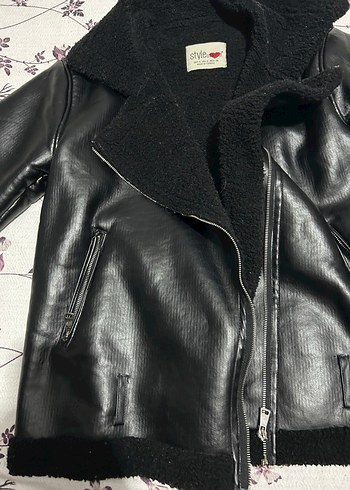 s Beden Kürk Detaylı Siyah Deri Biker Ceket
