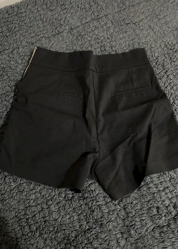 Çiçek işlemeli kısa kadife şort - Görsel 2