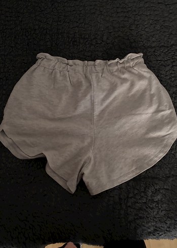 Gri Mini Şort - Rahat Kesim, Keten Kumaş - Görsel 2