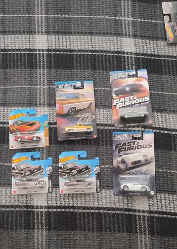 Hot Wheels arabalar