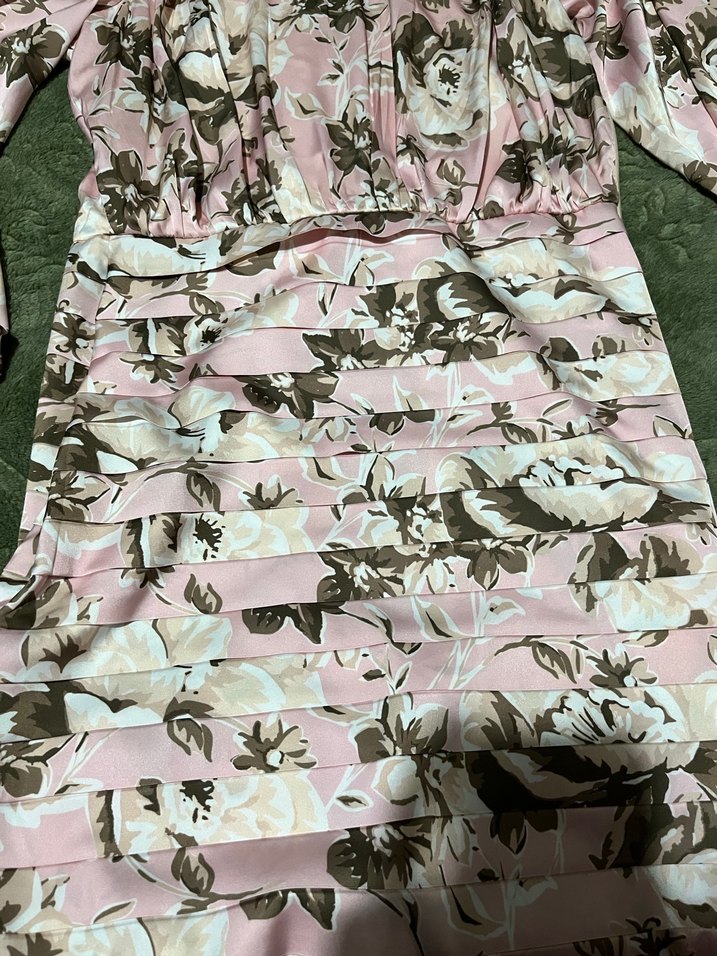 Uzun Kol Çiçek Desenli Pembe Kadın Elbise - Görsel 3