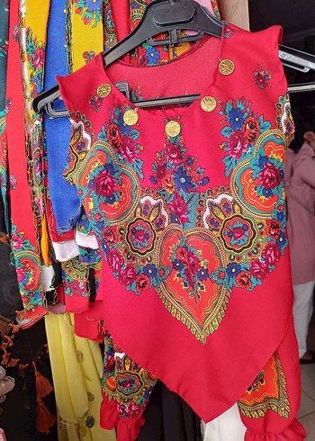Mardin Midyat görseller şallar ve kıyafetler