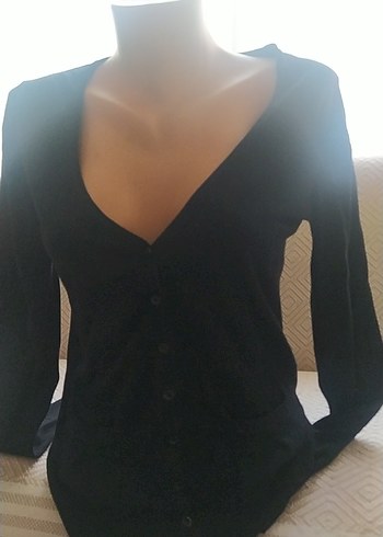 Siyah Süet Düğmeli V Yakalı Kadın Hırka - Görsel 3