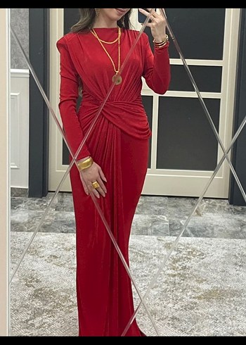 Uzun Kollu Parlak Kırmızı Drapeli Elbise - Görsel 3