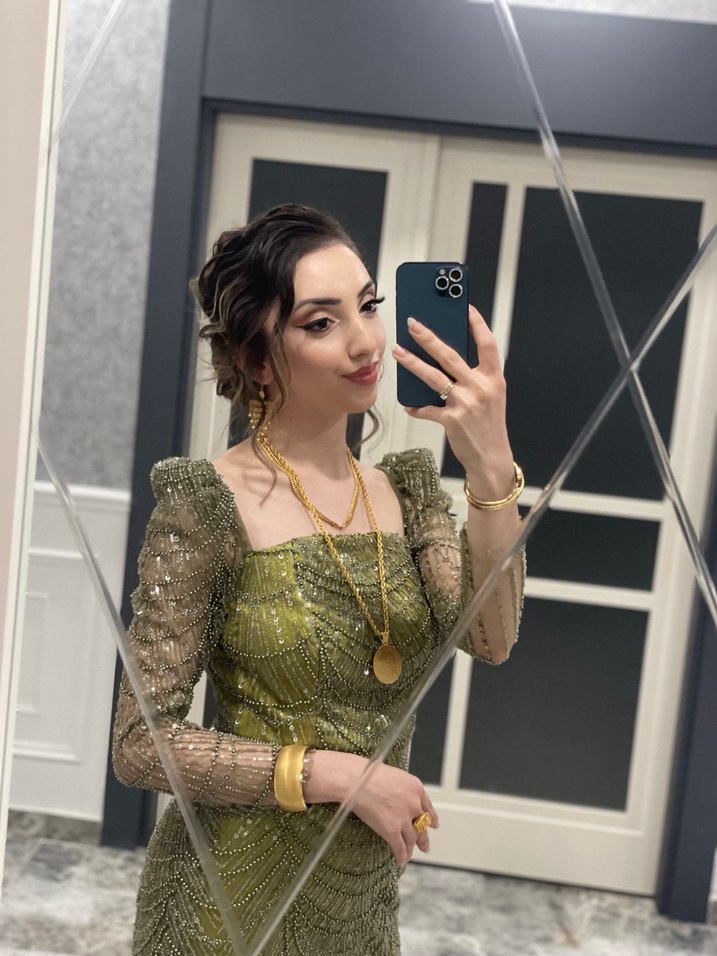 Uzun Kollu Nakışlı Haki Abiye Elbise - Görsel 2