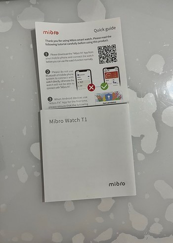 Siyah Akıllı Saat ve Şarj Aksesuarı - Görsel 4