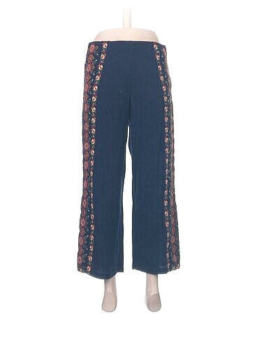 Zara Düz Kesim %70 İndirimli.