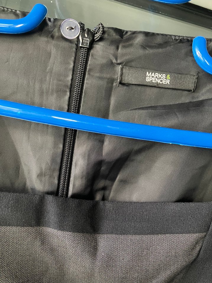 Gri V Yakalı Kemerli Midi Kalem Elbise - Görsel 4