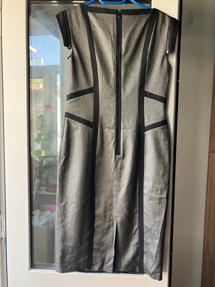 Gri V Yakalı Kemerli Midi Kalem Elbise - Görsel 3