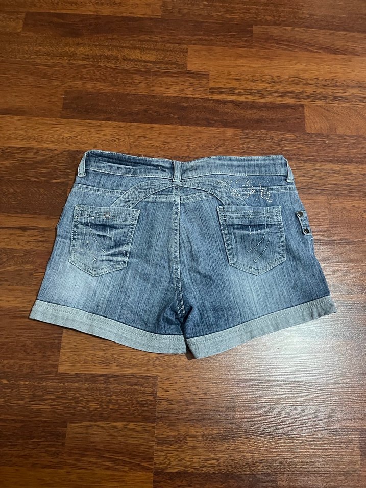 Kadın Gri Mini Denim Şort - Görsel 2
