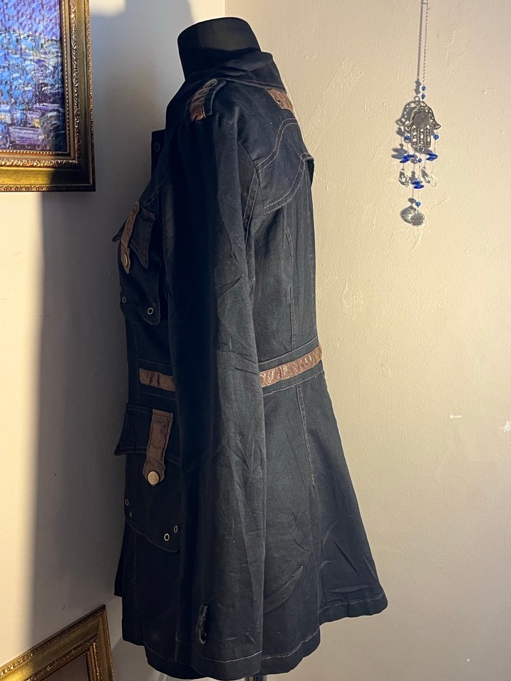 Siyah Kamuflaj Desenli Kemerli Denim Ceket - Görsel 3