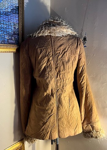 Kürklü Nakışlı Süet Kadın Kaban - Görsel 4