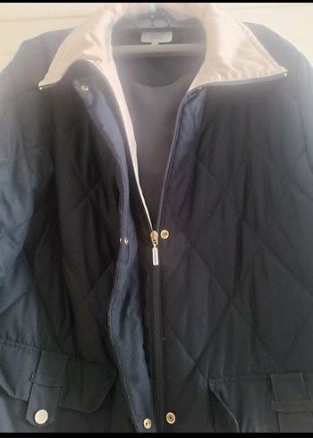 Marks and Spencer Düğmeli Siyah Midi Kadın Mont - Görsel 3