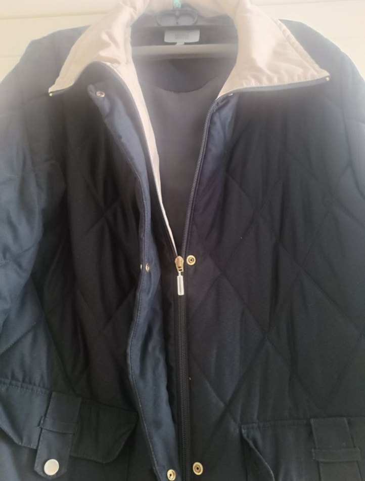 Marks and Spencer Düğmeli Siyah Midi Kadın Mont - Görsel 2