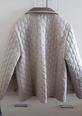 Gil Bret Marka Düğmeli Krem Kadın Kısa Mont - Görsel 3