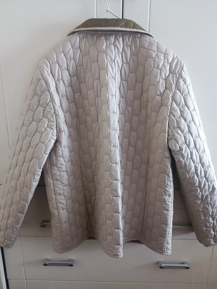 Gil Bret Marka Düğmeli Krem Kadın Kısa Mont - Görsel 3