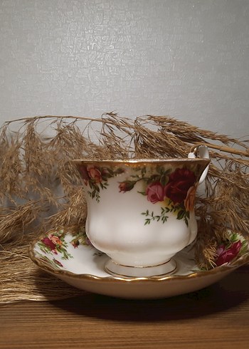 Beden bordo Renk Royal Albert Old Country Roses Orta Boy Fincan