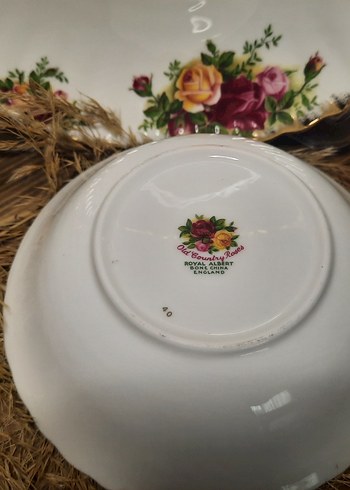 Beden beyaz Renk Royal Albert Old Country Roses Çerezlik