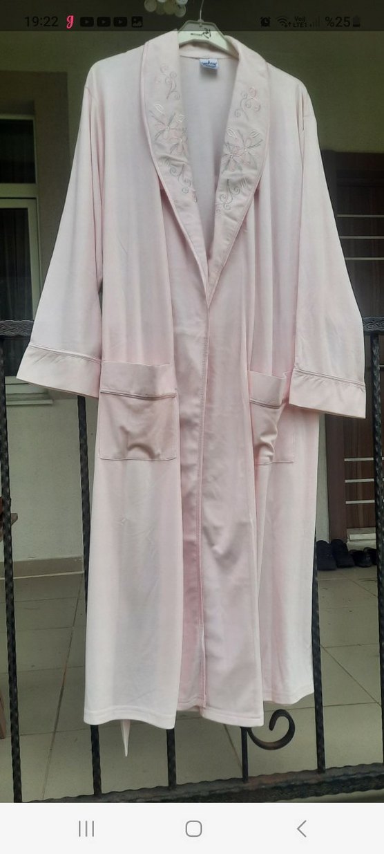 Pembe Uzun Kadın Sabahlık - Görsel 4