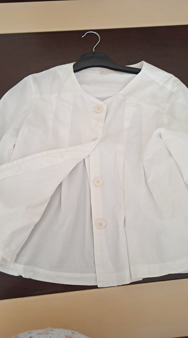 Kız Çocuk Beyaz Keten Düğmeli Bluz - Görsel 2