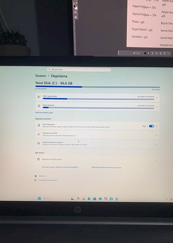 Gri Renkli HP Laptop - Görsel 7