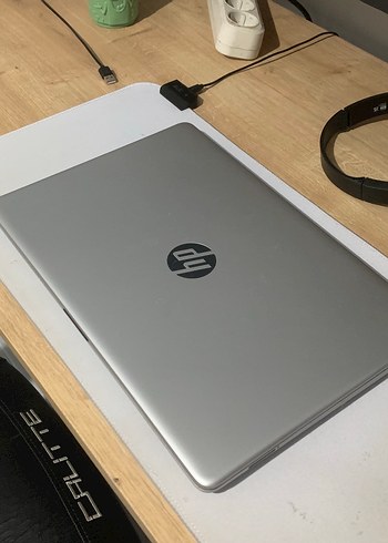 Gri Renkli HP Laptop - Görsel 2