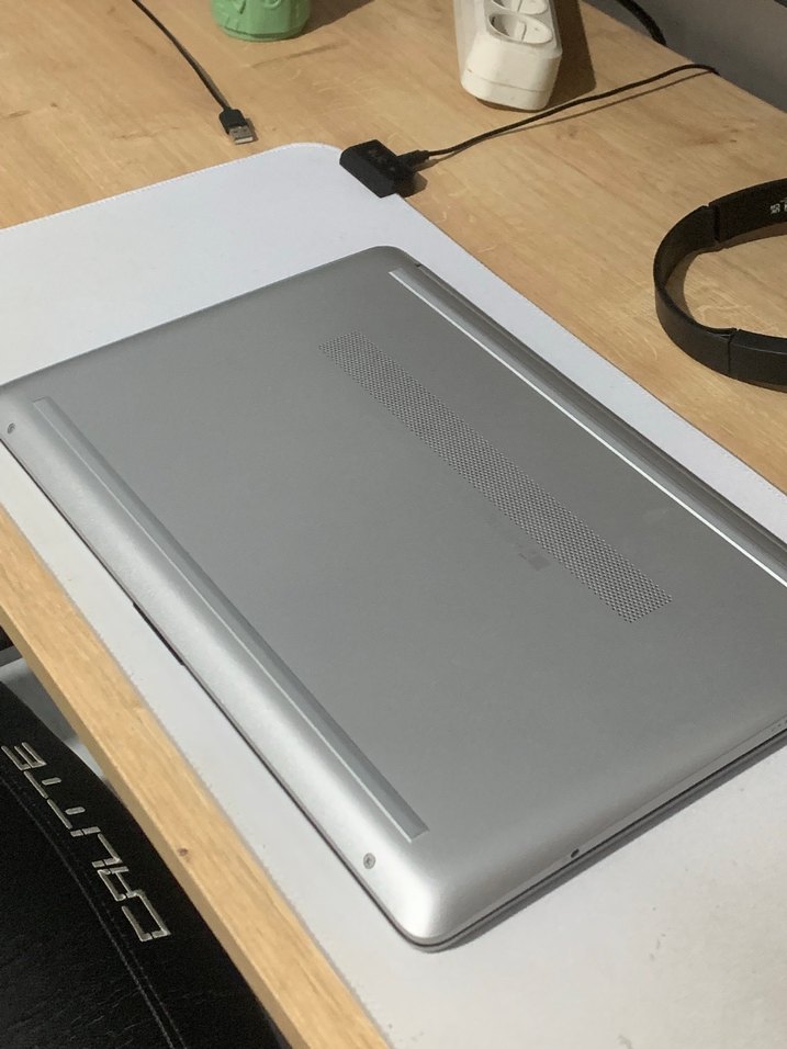 Gri Renkli HP Laptop - Görsel 4