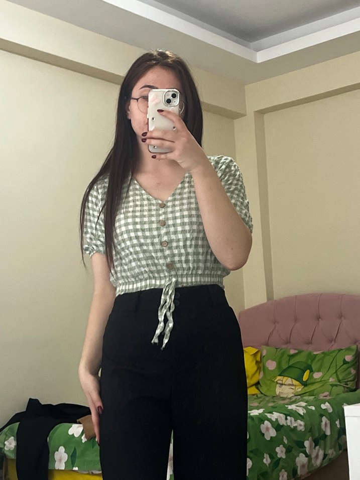 Gri Ekose V Yaka Transparan Bluz - Görsel 2