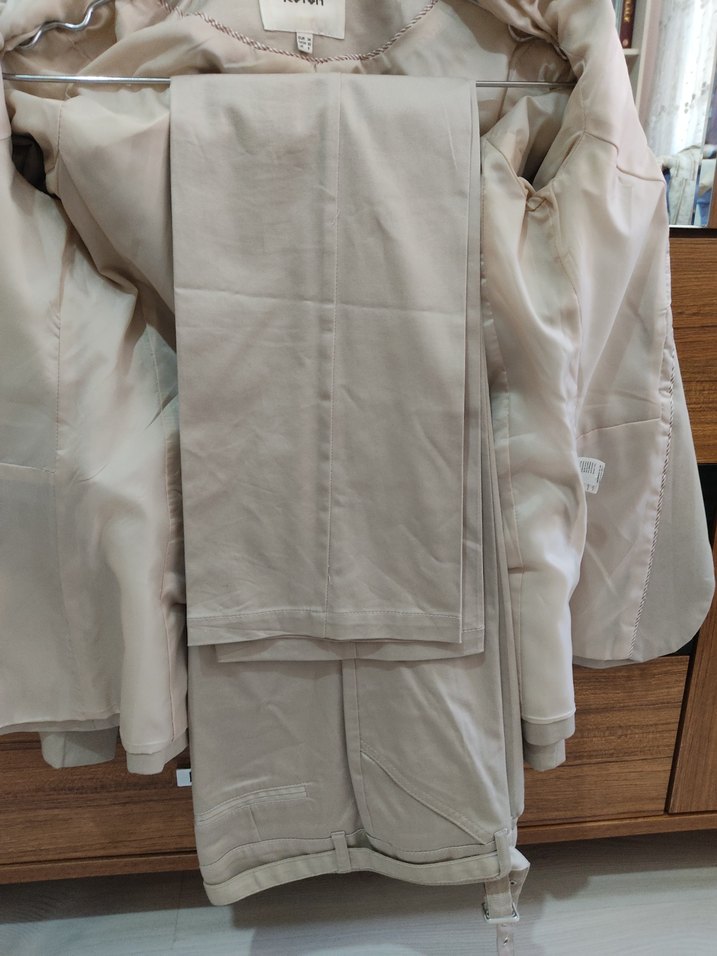 Bej Kadın Ofis Blazeri ve düz kesim pantolon - Görsel 2