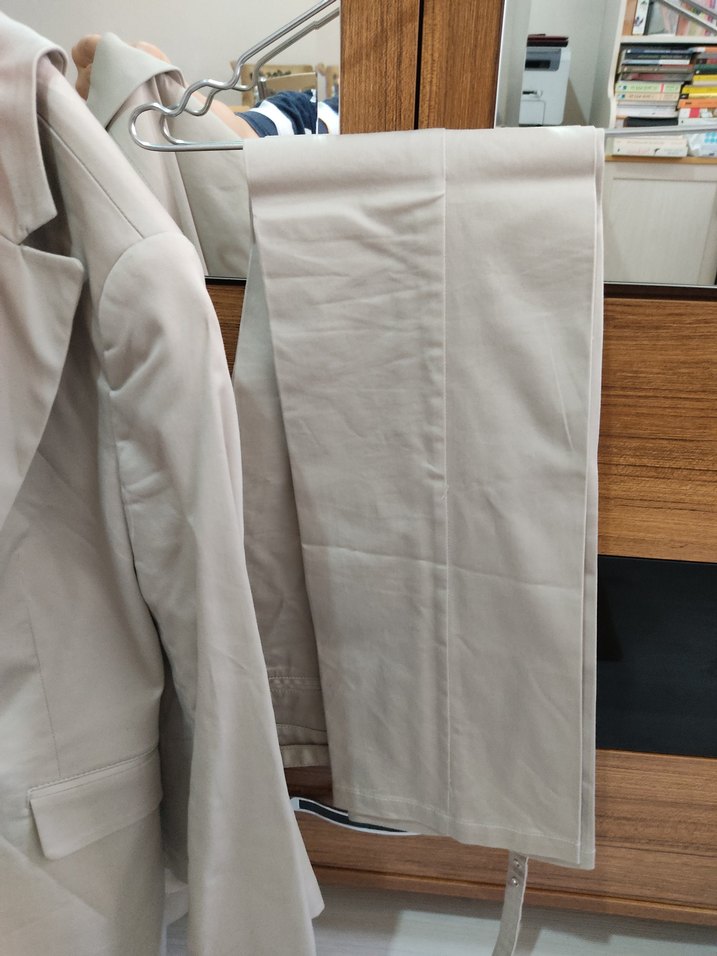 Bej Kadın Ofis Blazeri ve düz kesim pantolon - Görsel 3