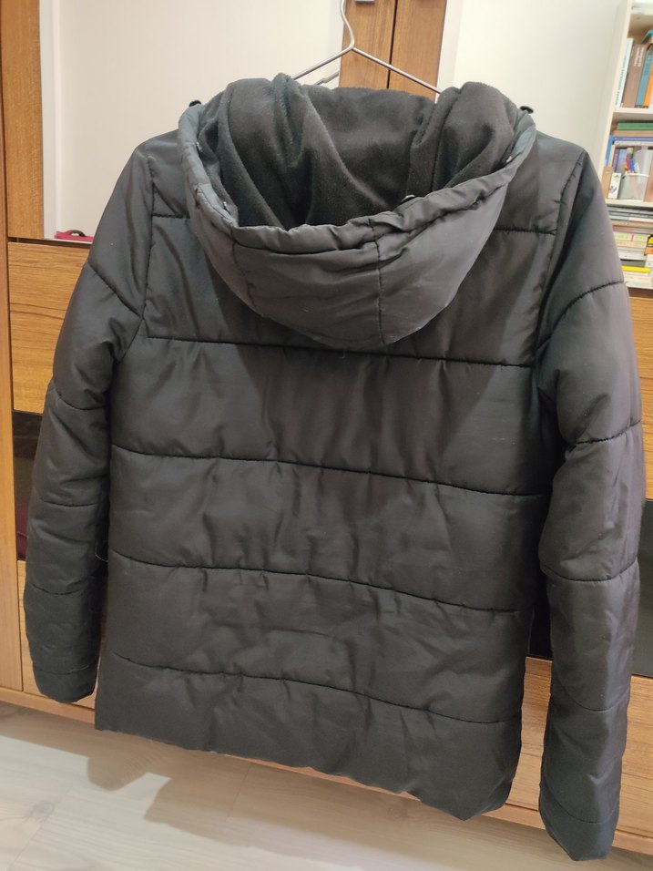 Siyah Kapüşonlu Kadın Kışlık Mont - Görsel 2