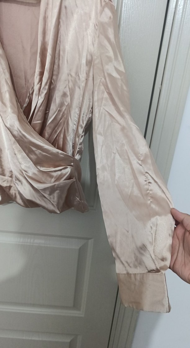 Bej Drapeli V Yaka Kadın Bluz - Görsel 3