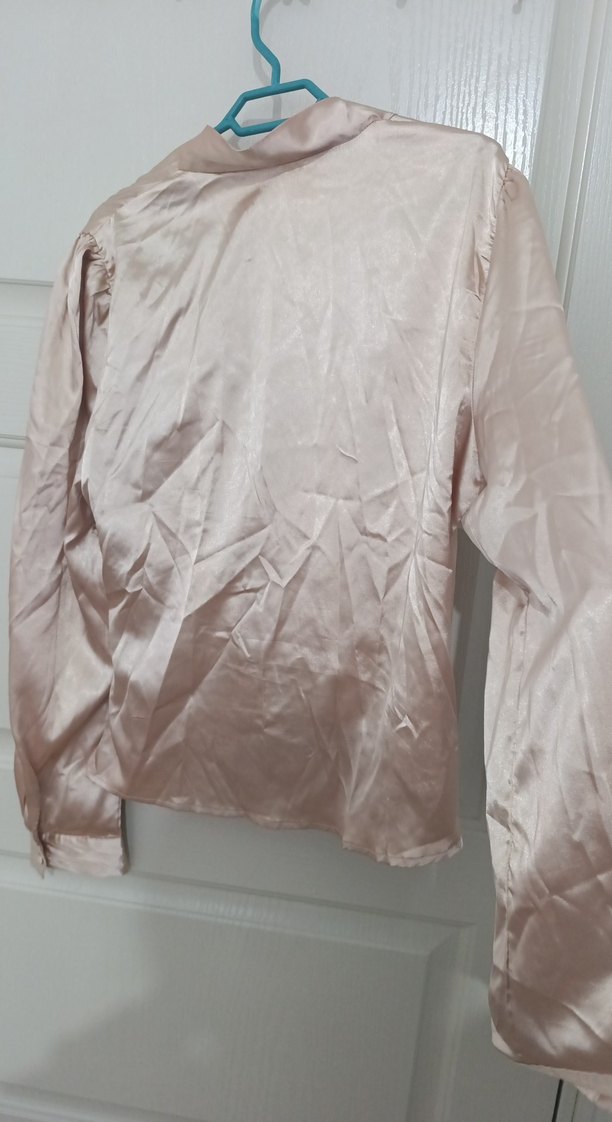 Bej Drapeli V Yaka Kadın Bluz - Görsel 4