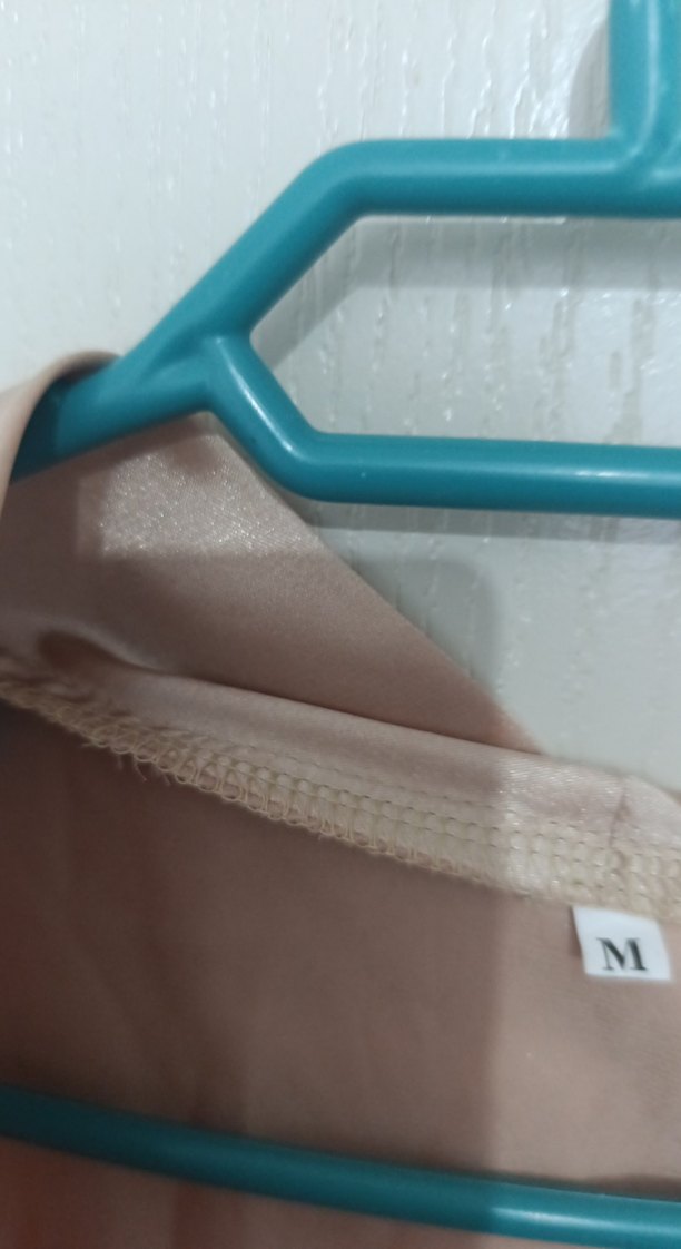 Bej Drapeli V Yaka Kadın Bluz - Görsel 5