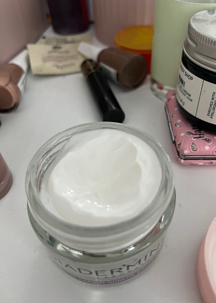 Diadermine yaşlanma karşıtı nemlendirici krem. - Görsel 2