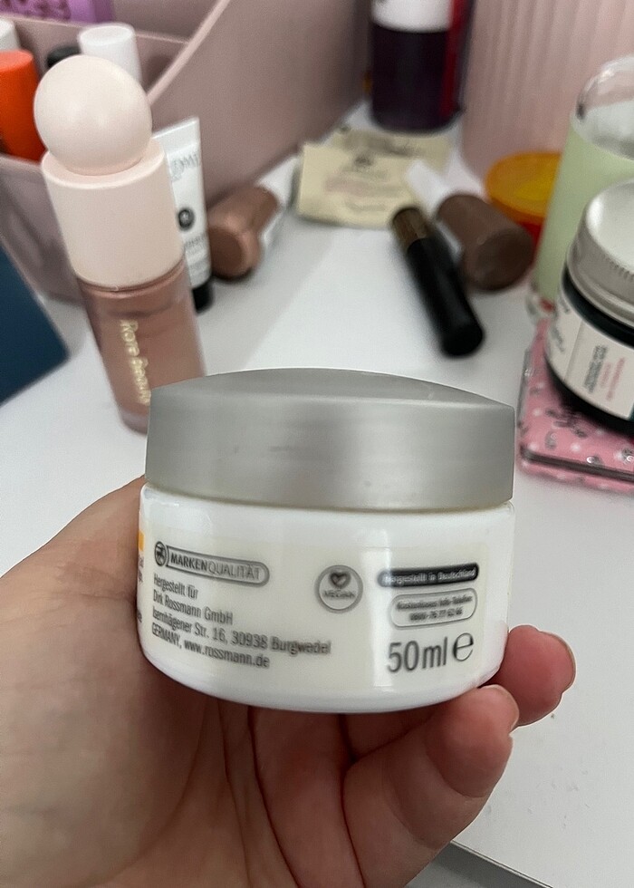 Isana q10 gece kremi nemlendirici - Görsel 2