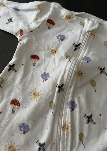 Renkli Desenli Beyaz Bebek Tulumu - Görsel 2