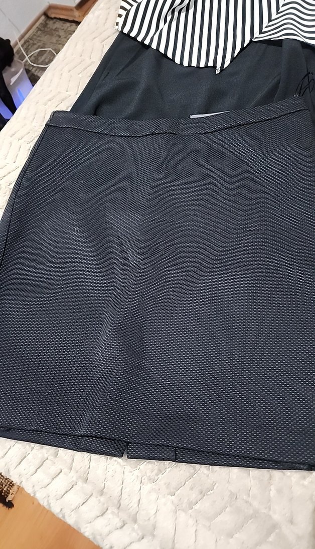 Siyah Drapeli kisa Etek - Görsel 2