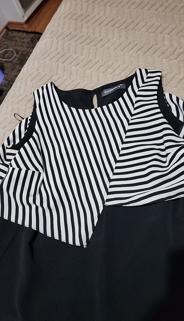 Siyah Drapeli kisa Etek - Görsel 4