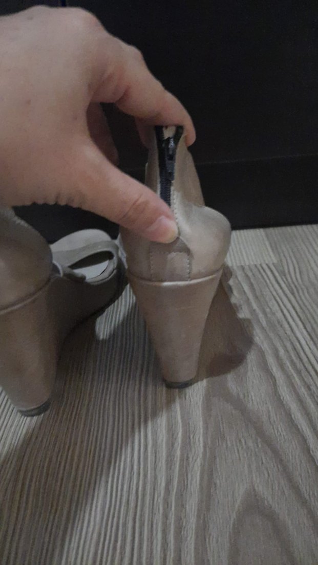 Bej Deri Kadın Dolgu Topuklu Sandalet - Görsel 3