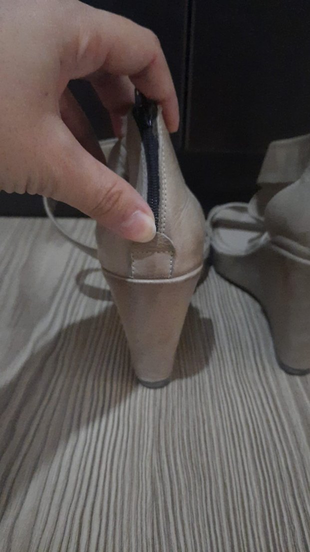 Bej Deri Kadın Dolgu Topuklu Sandalet - Görsel 4