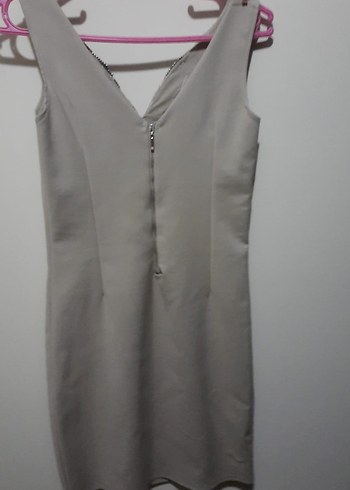 yakası boncuk işleme detayli v yaka şık ve zarif mini elbise - Görsel 5