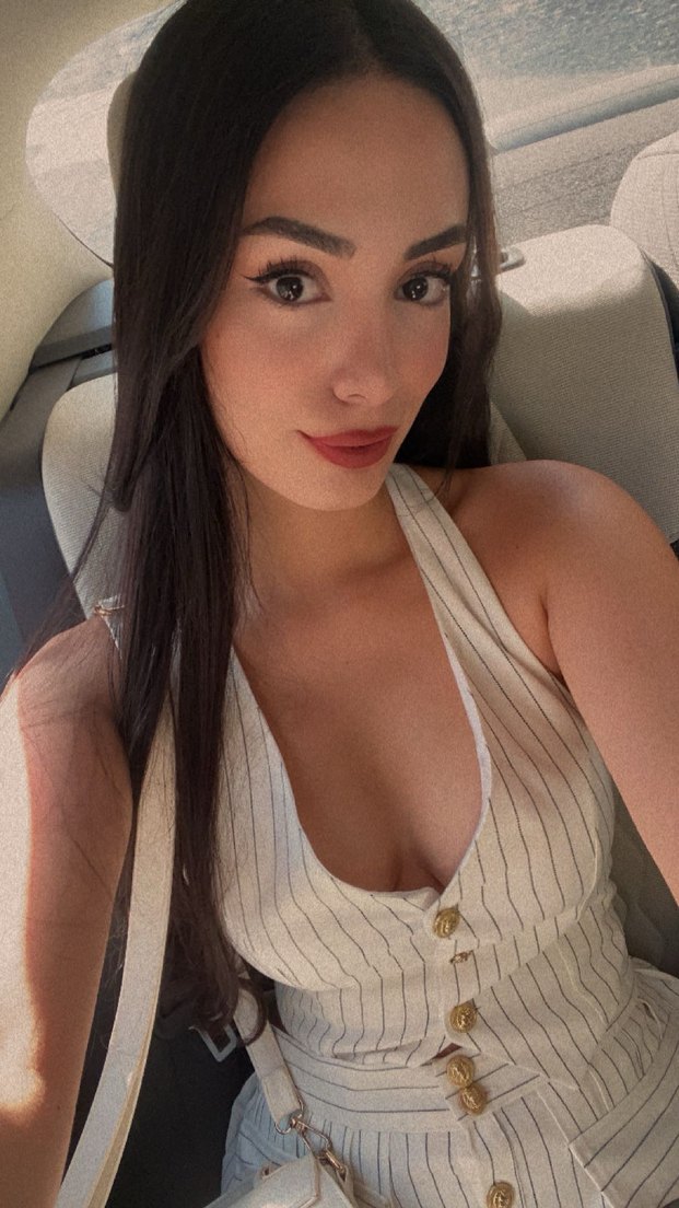 Düğmeli Beyaz Çizgili Takım - Görsel 2