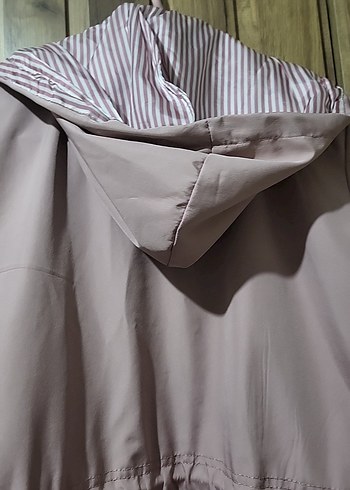 Bej Midi Düğmeli Kadın Yağmurluk - Görsel 3