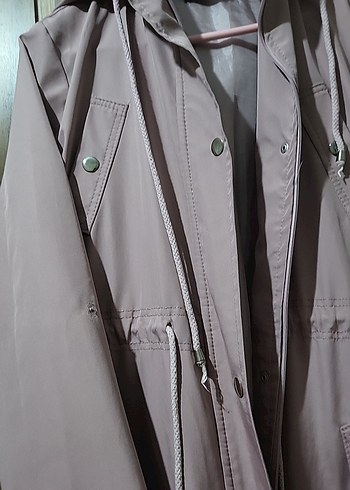 Bej Midi Düğmeli Kadın Yağmurluk - Görsel 4