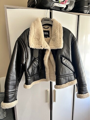 Zara mont